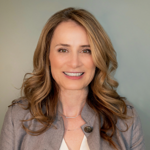 Serena Levy Headshot